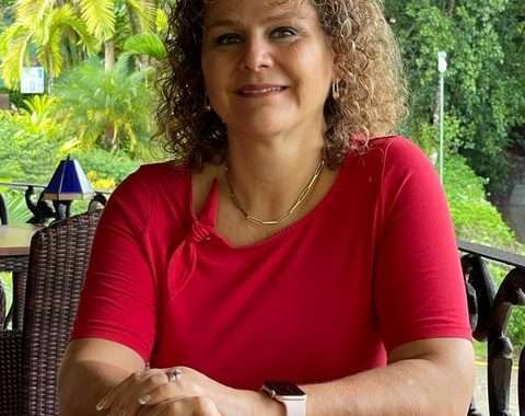 Dr. Mónica Alfaro: Patients from all over the South Pacific